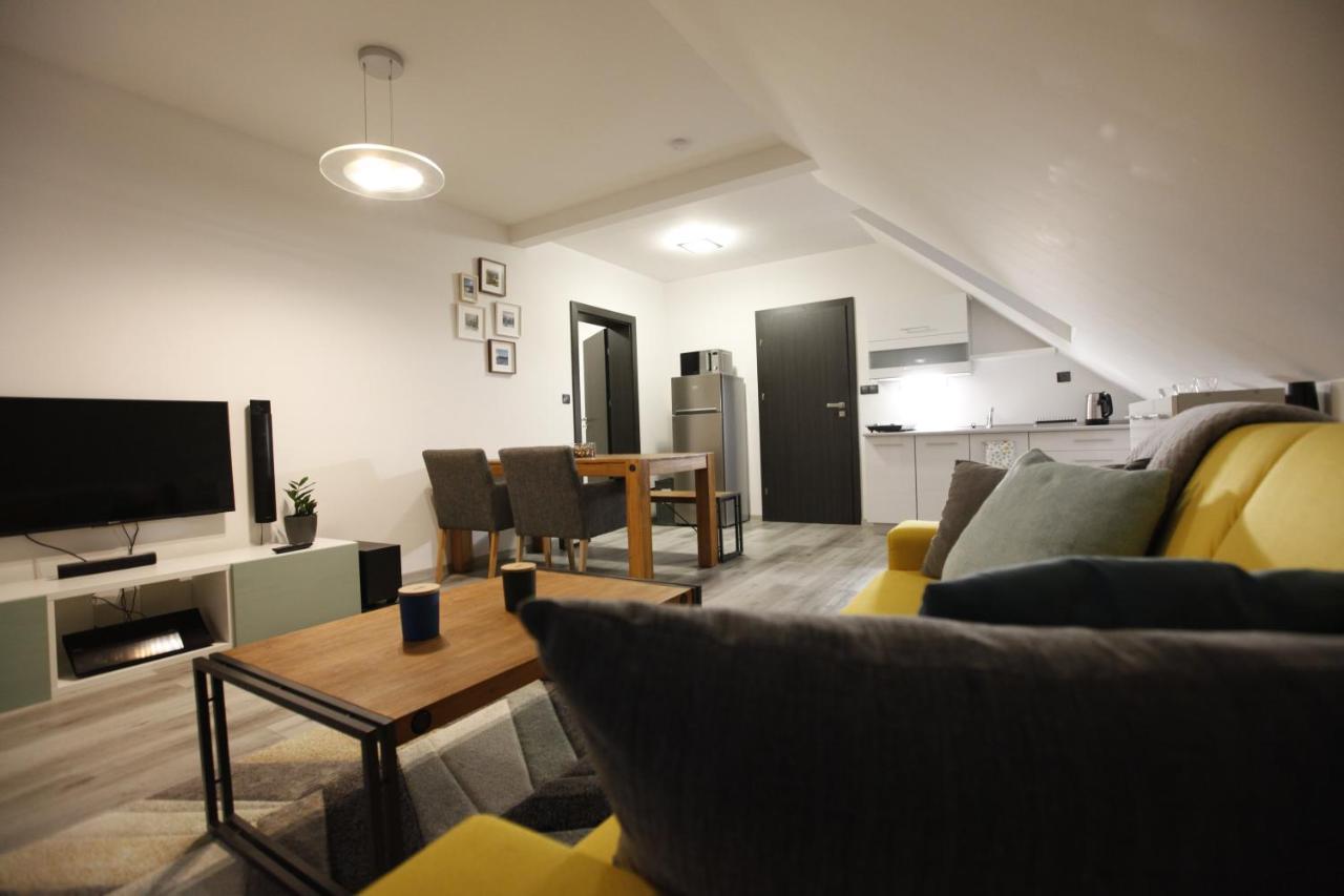 Apartman Peklo Врхлаби Экстерьер фото